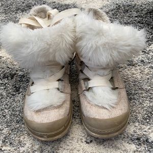 ROXY faux fur trim booties (9)